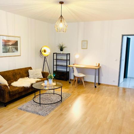 Schone, Gut Ausgestattete Wohnung Fur 1 Bis 4 Personen - Zentral Gelegen Bad Ems Buitenkant foto