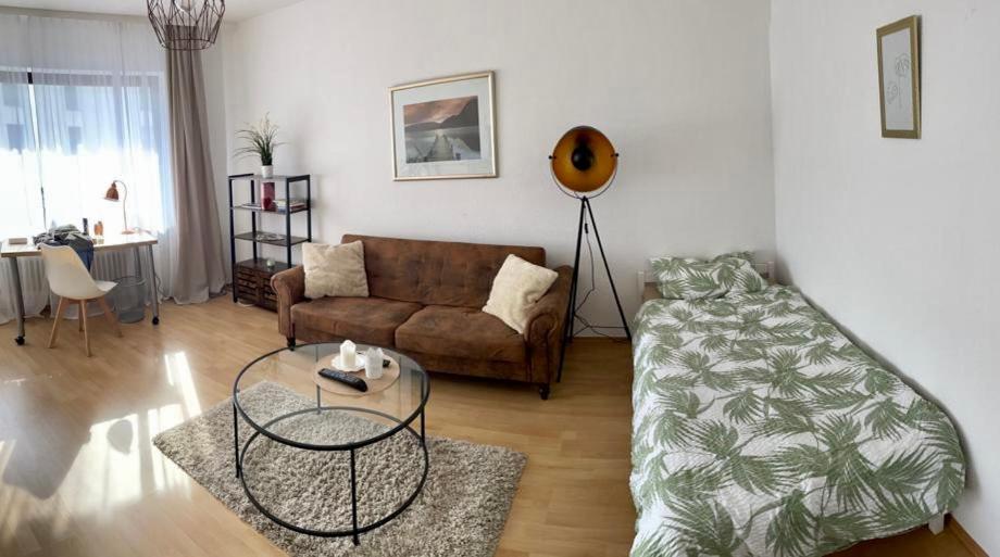 Schone, Gut Ausgestattete Wohnung Fur 1 Bis 4 Personen - Zentral Gelegen Bad Ems Buitenkant foto